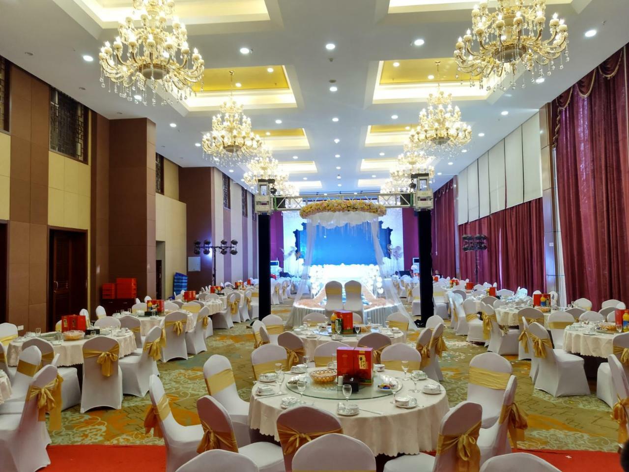 Beijing Gongmei Blue Peacock Business Hotel Ngoại thất bức ảnh